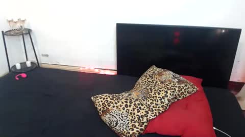 Cindy online show from April 26, 4:26 pm