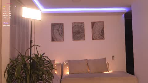 cinnamon__criss online show from July 16, 12:14 am