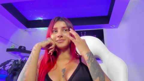 CintiaCollins  online show from February 26, 2:16 pm