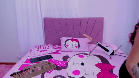 CintiaCollins  online show from January 10, 7:41 pm