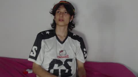 cirosky_elchicopolla online show from April 22, 3:46 am