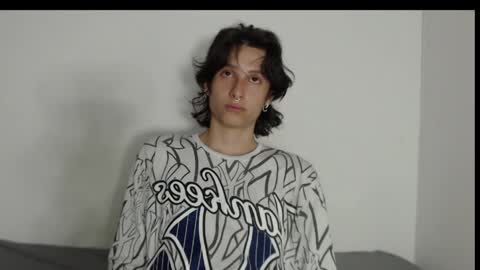 cirosky_elchicopolla online show from May 1, 3:33 am