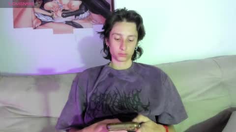 cirosky_elchicopolla online show from April 27, 4:43 am