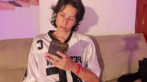 cirosky_elchicopolla online show from April 30, 3:33 am