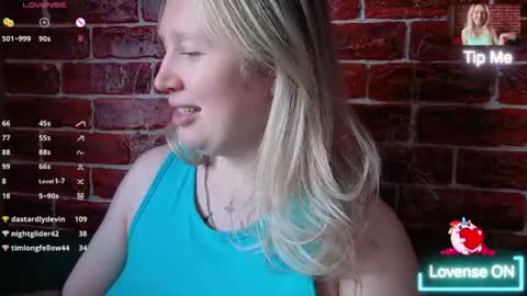 citrusblissss online show from July 9, 8:51 am