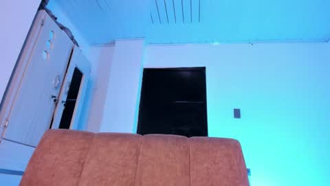cj_davis1 online show from June 16, 4:05 am
