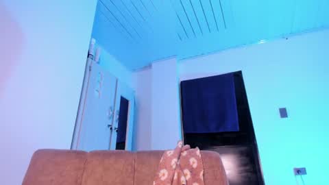 cj_davis1 online show from July 4, 4:27 am
