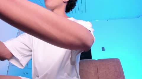 cj_davis1 online show from June 19, 2:28 am