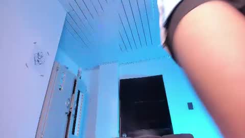 cj_davis1 online show from August 1, 4:14 am