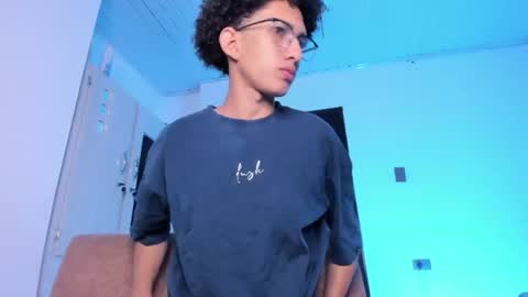 cj_davis1 online show from June 30, 2:00 am