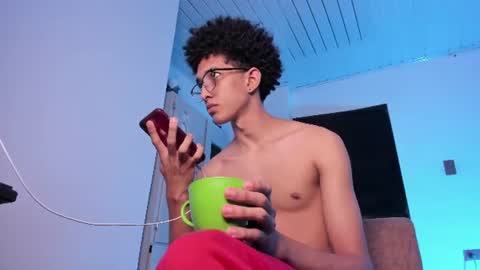 cj_davis1 online show from July 21, 11:23 am