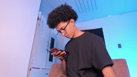 cj_davis1 online show from July 5, 4:52 am