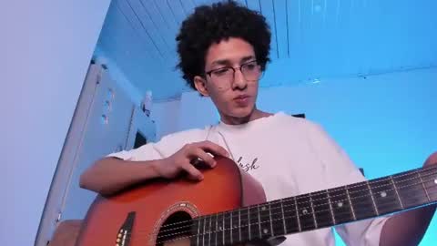 cj_davis1 online show from July 19, 9:34 am