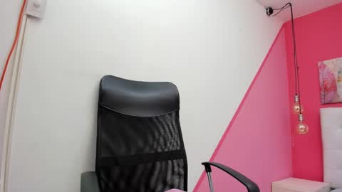 claire aristizabal online show from February 26, 3:57 am