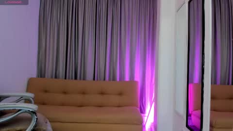 claire aristizabal online show from October 21, 10:02 pm