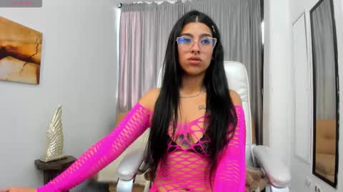 claire aristizabal online show from October 29, 8:31 pm