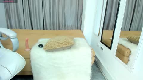 claire aristizabal online show from October 22, 10:11 pm