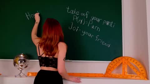 Claire online show from November 14, 3:36 pm