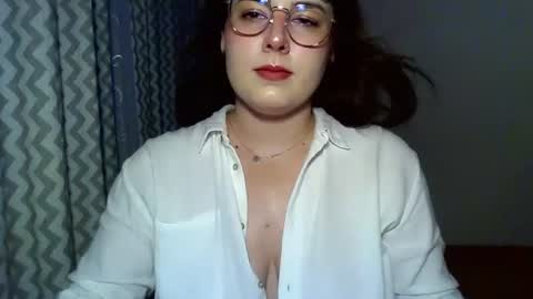 Clara online show from July 1, 6:49 pm