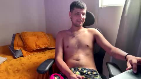 Clarentz bby online show from April 27, 8:28 pm