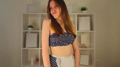 Lora online show from April 24, 1:18 am