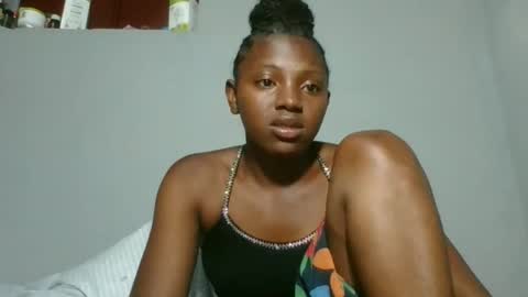 clarisse98 online show from November 17, 10:23 pm