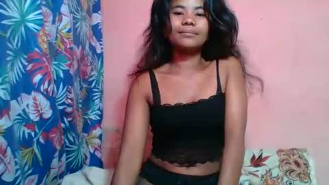 clarissezz online show from May 23, 7:37 am