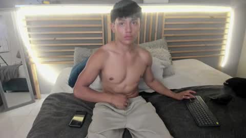 clar online show from March 18, 8:47 pm