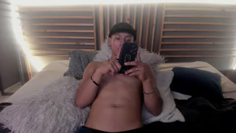 clar online show from March 11, 11:19 pm