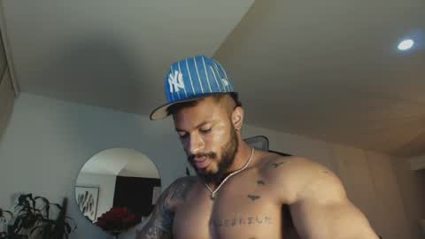 clark_strong online show from April 29, 9:08 pm