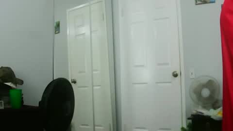 Claudia online show from November 25, 5:12 pm