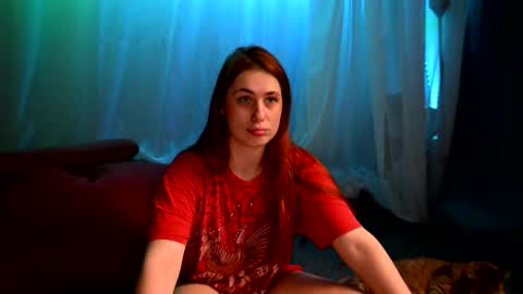 Claudia Cyberfox and Elon online show from December 4, 2:22 am