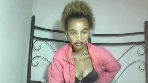 claudianne online show from April 23, 5:04 am