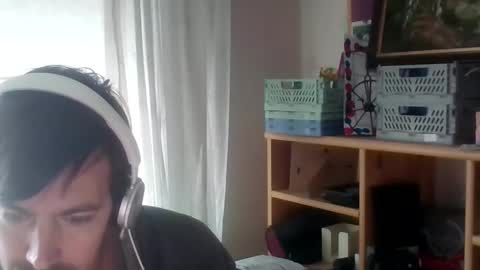 Surfer-dude online show from September 26, 7:38 am