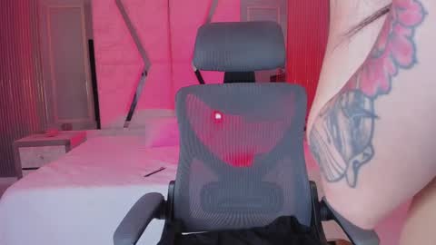 Cleo Adams online show from October 2, 5:17 am