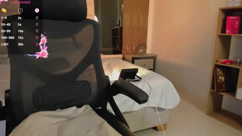 Cleo Adams online show from October 16, 6:35 am