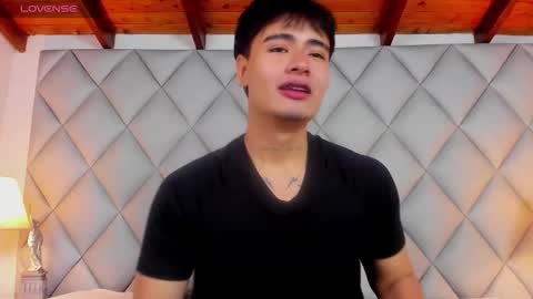 clement_reyes online show from November 27, 1:52 pm