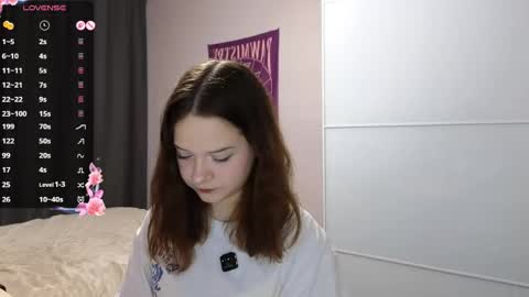 clementinaaures online show from May 26, 12:44 pm