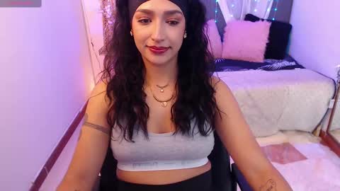 Snapshot of cleo_fox chatting on September 16, 11:19 pm Cleo online show from September 16, 11:19 pm
