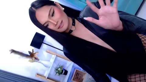 Cleo online show from June 27, 7:09 pm