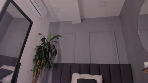 . Cleo Jhonson . online show from July 10, 2:38 am