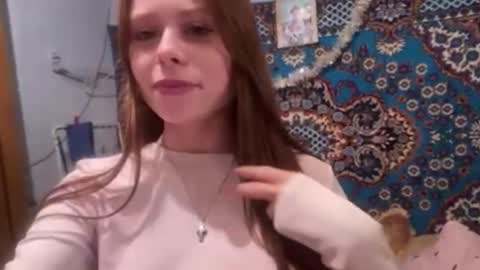 Mia online show from February 23, 1:24 pm