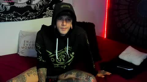 cleo y maikol online show from November 10, 2:03 am