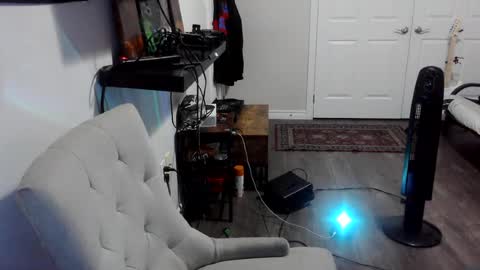 chad online show from June 18, 1:44 am