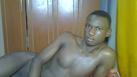 clive_damian online show from June 30, 8:07 pm