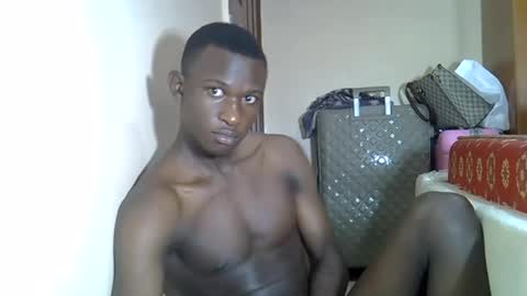 clive_damian online show from July 11, 5:27 pm