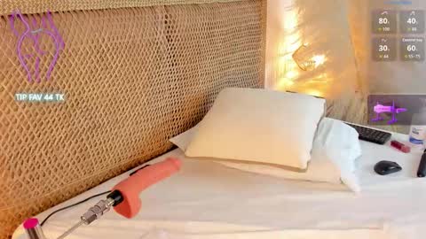 cloe_25 online show from October 25, 3:29 am