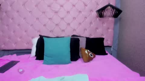 Cloe online show from September 16, 2:09 pm