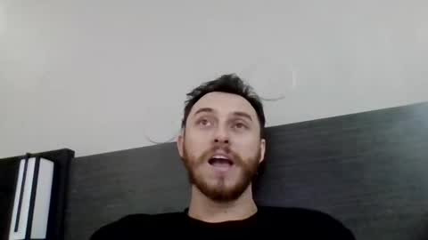 tallhungandcloudy online show from April 26, 5:32 pm