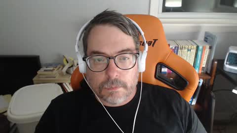  Clyde  Money  online show from October 20, 11:43 pm